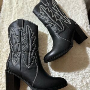 MIA Black Heeled Western Boots